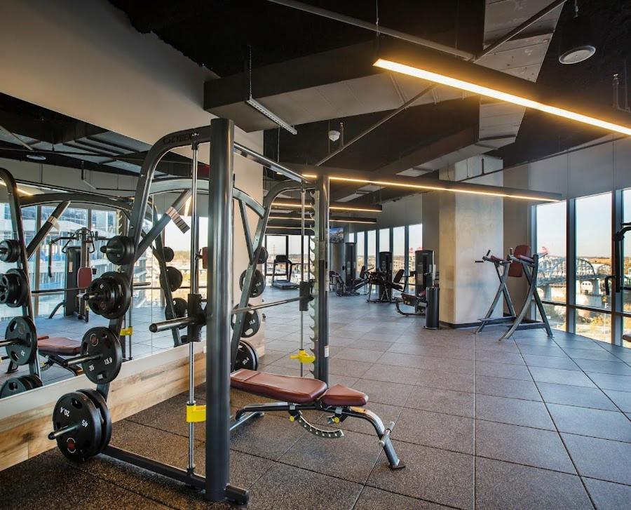 Placemakr Premier Sobro Nashville Exteriér fotografie The gym at the 100th floor
