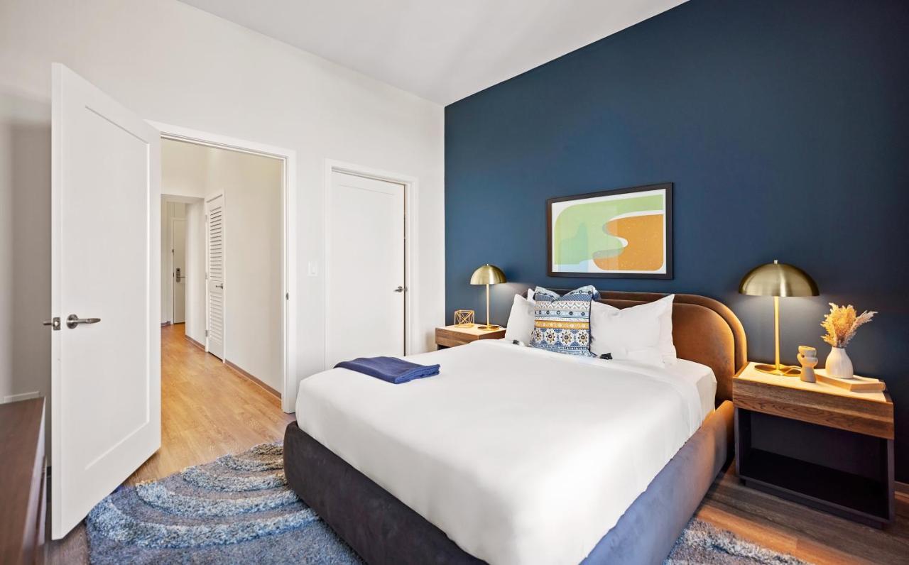 Placemakr Premier Sobro Nashville Exteriér fotografie A bedroom at the Hotel