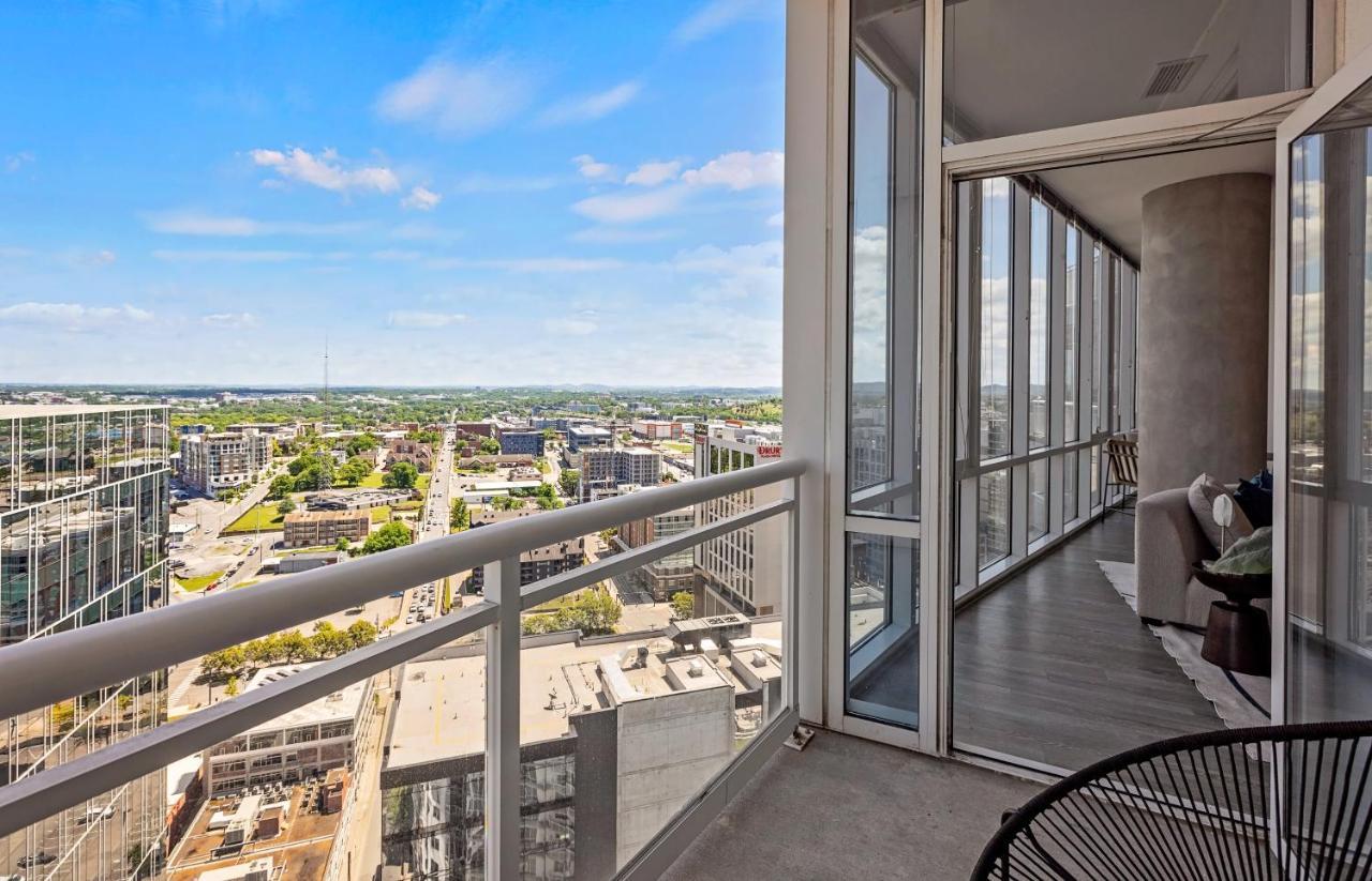 Placemakr Premier Sobro Nashville Exteriér fotografie View from a balcony